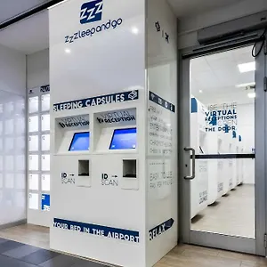 *** Kapselhotel Resting Pods - Zzzleepandgo Bgy Airport Italien