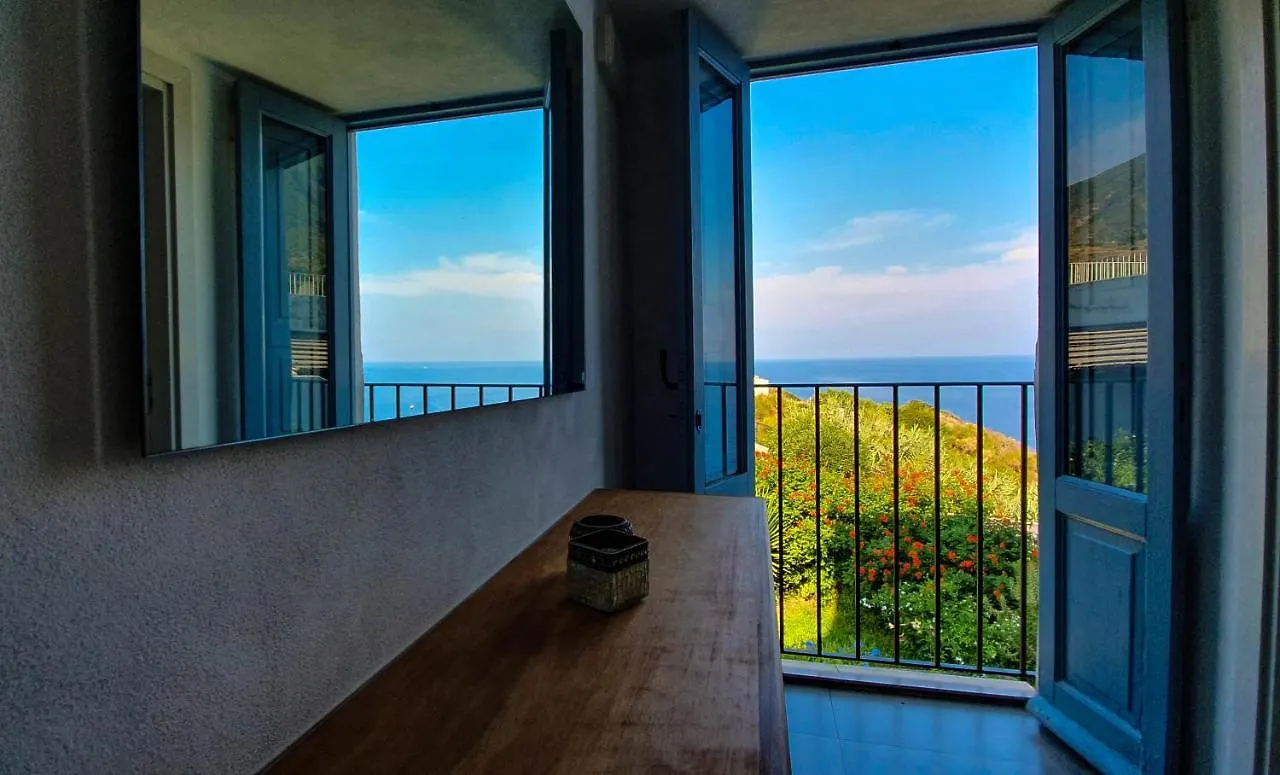 ****  Hotel Santa Isabel Malfa  Italy
